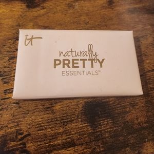 It cosmetics naturally pretty essentials eye shadow palette